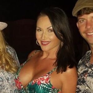 Meet your Posher, Bobbi